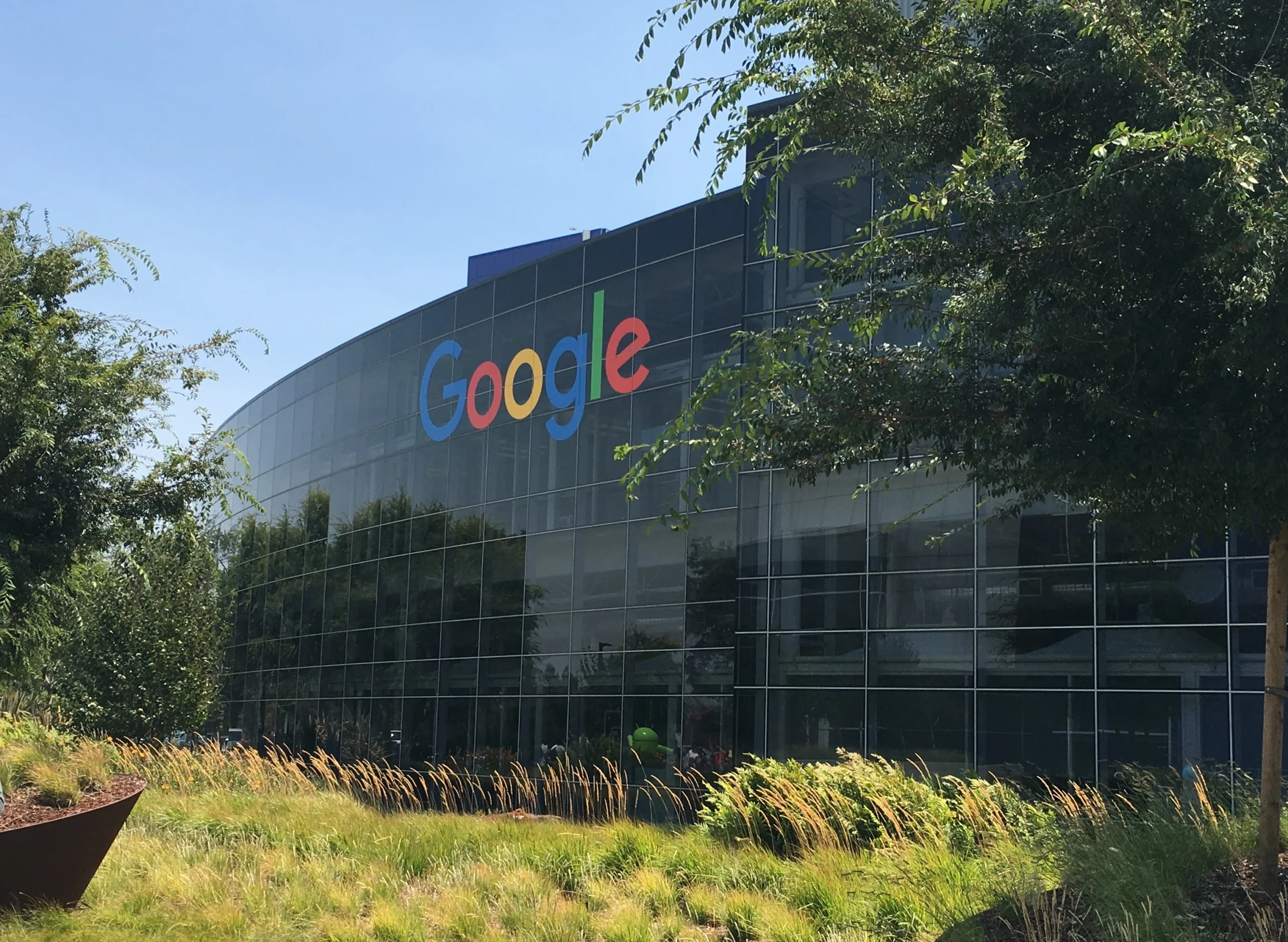 Google fue multado